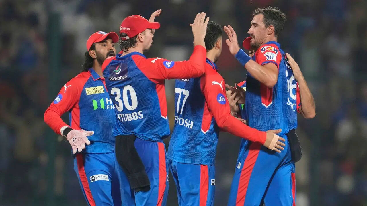 Delhi Capitals Selection Issues: Why Are Fans Questioning Team Strategy?