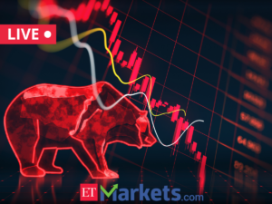 Stock Market Highlights: Sensex Drops 900 Points Amid Market Turmoil