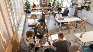 Gen Z Workplace Norms: A Fresh Perspective on Productivity and Balance